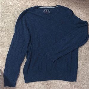Men’s dark blue vneck sweater